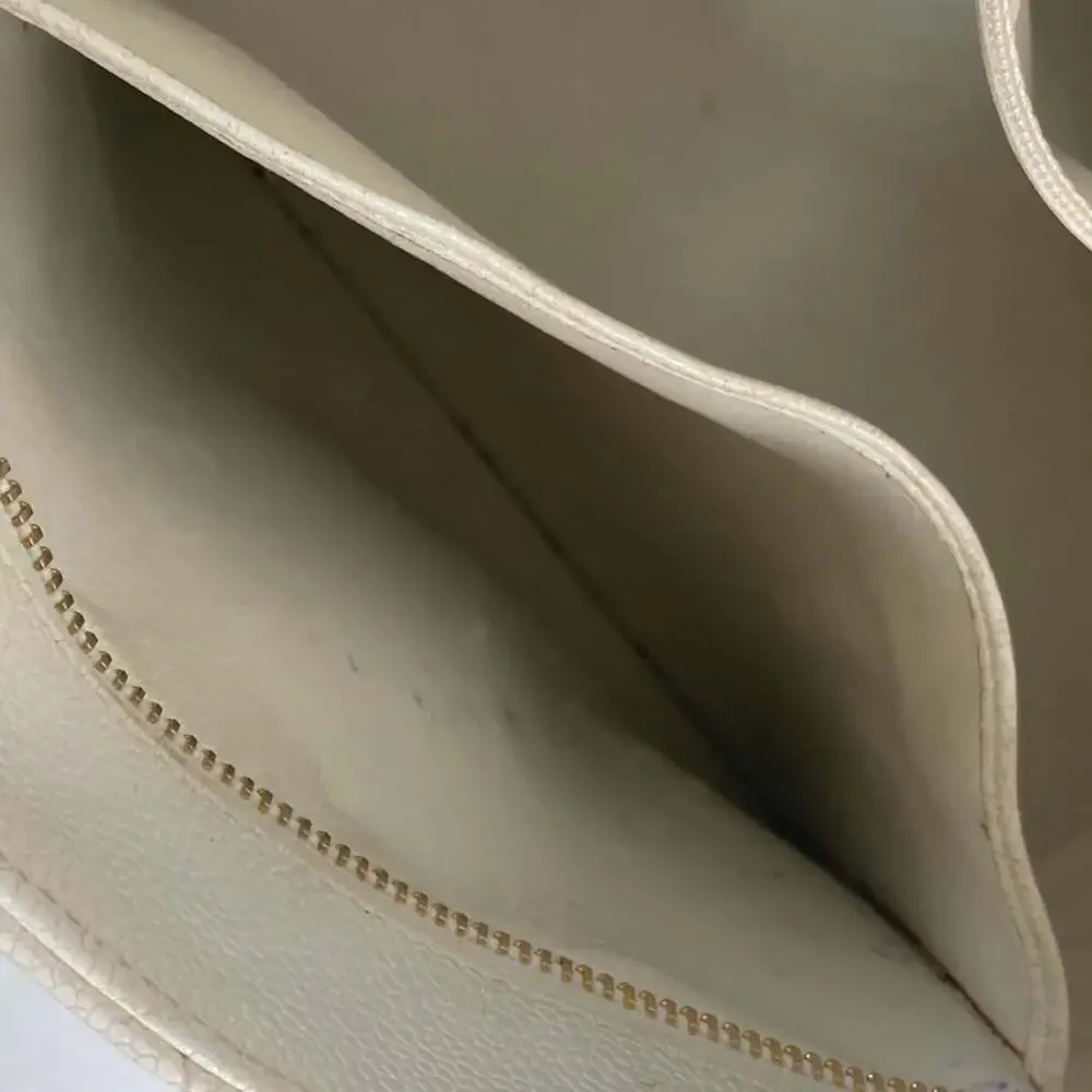 CHANEL White Caviar Leather Logo Shoulder Bag